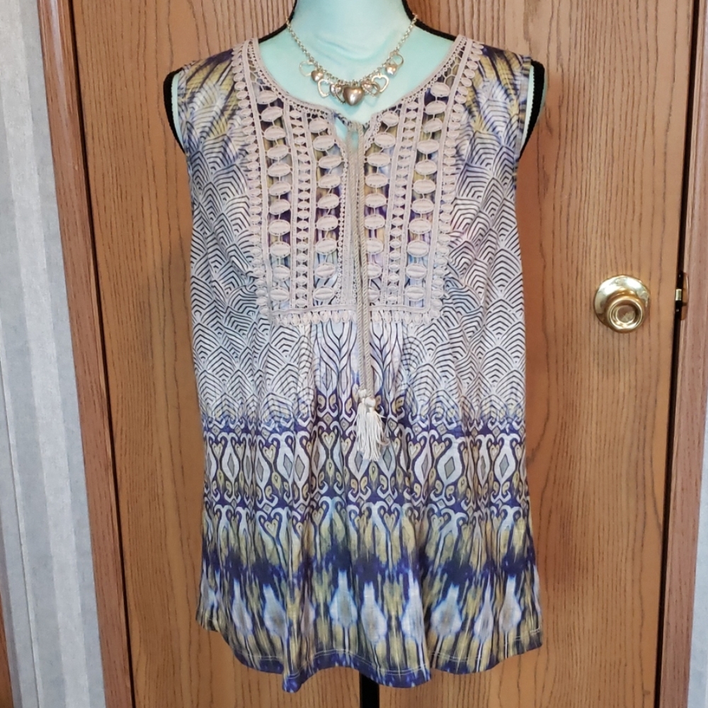 World Unity Tank Top Size XL